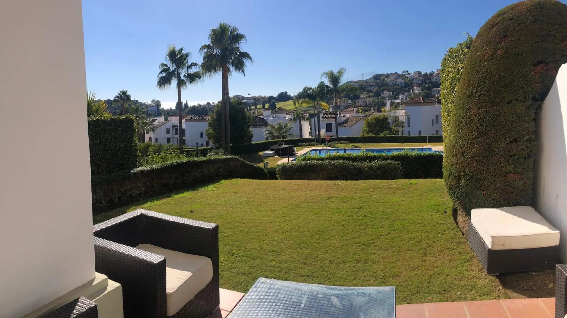 Superior 3Br Golfla Apartment Minutes From Puerto Banus & Marbella Malaga